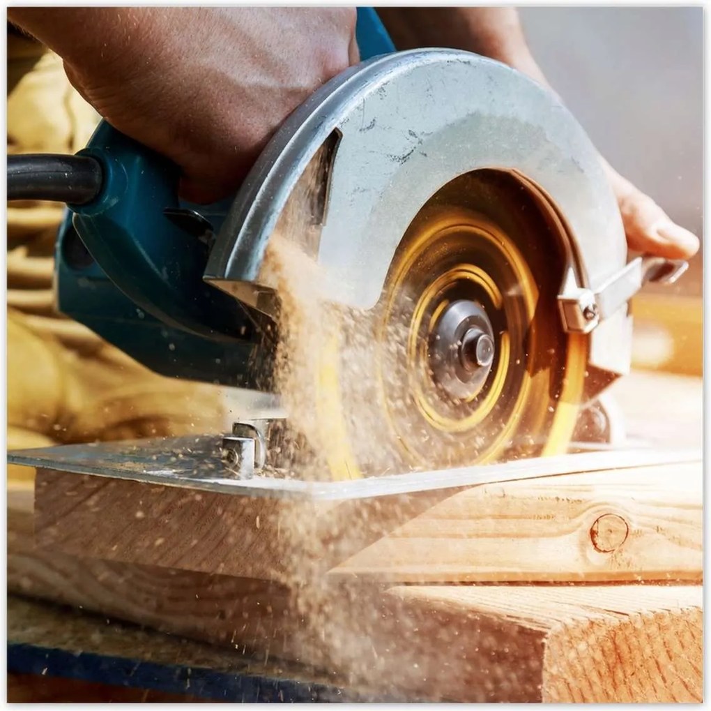 Poszterek 100x100 Deszkavágás fűrésszel