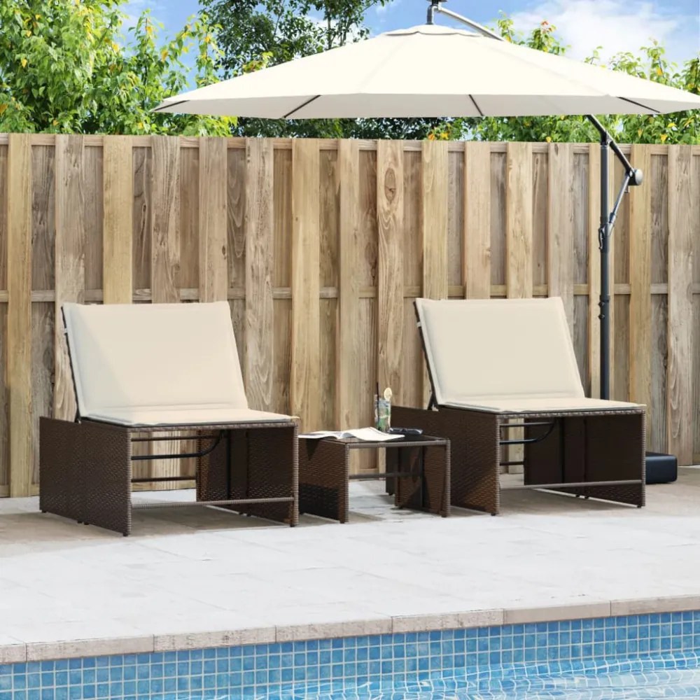 2 db barna polyrattan napozóágy asztallal