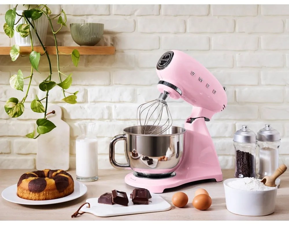 Rózsaszín konyhai robotgép Retro Style – SMEG