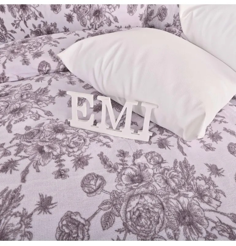 EMI Renna mikroplüss ágyneműhuzat, A standard egyszemélyes ágy szett tartalma: 1x 140x200 + 1x 70x90