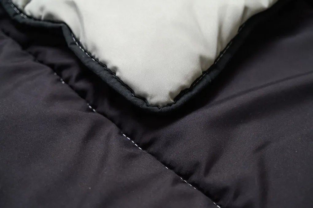 Egész éves steppelt paplan 140x200 cm üreges szálból, fekete