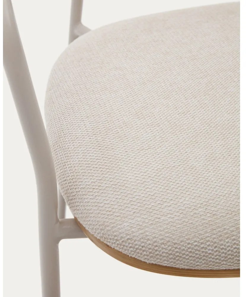 Bézs kárpitozott karfás-rakásolható étkezőszék Maureen – Kave Home