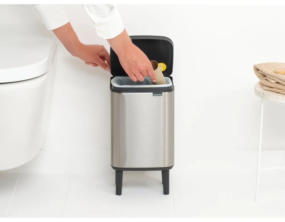 Matt ezüstszínű acél szemetes 4 l Bo Hi – Brabantia