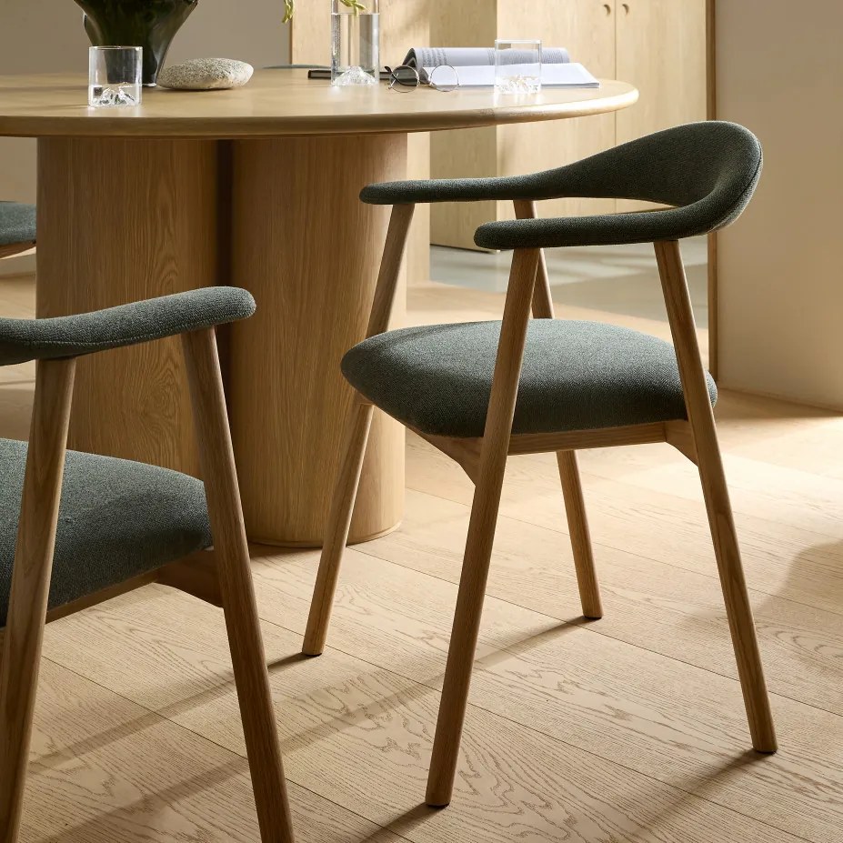 Adler design karfás szék