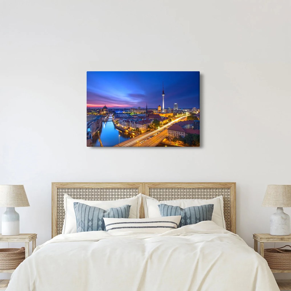 Kép - Kék ég Berlin felett (90x60 cm)