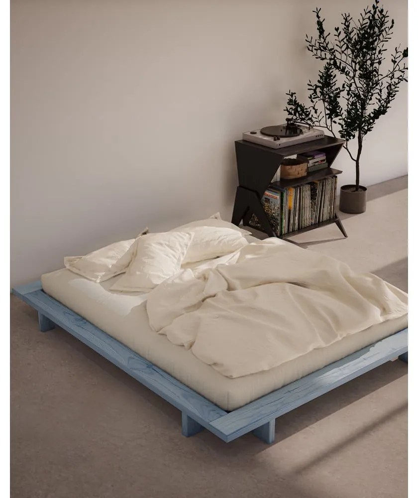 Világoskék borovi fenyő franciaágy ágyráccsal 180x200 cm Japan – Karup Design