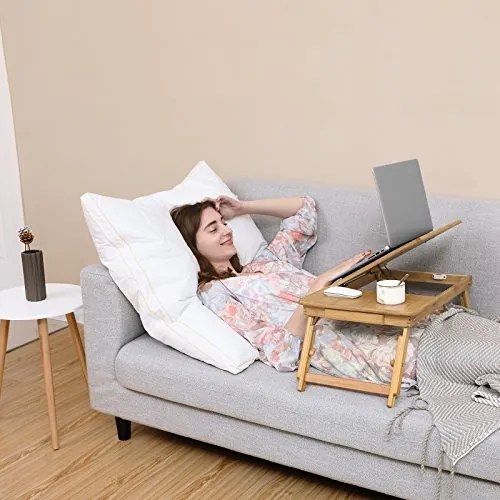 Bambusz laptop asztal szellőző lyukakkal, állítható magasság 55x35cm