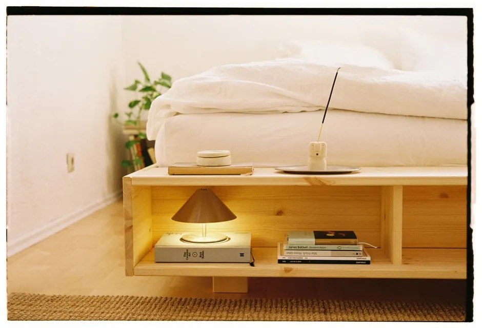 Natúr színű borovi fenyő franciaágy ágyráccsal 140x200 cm Merge – Karup Design