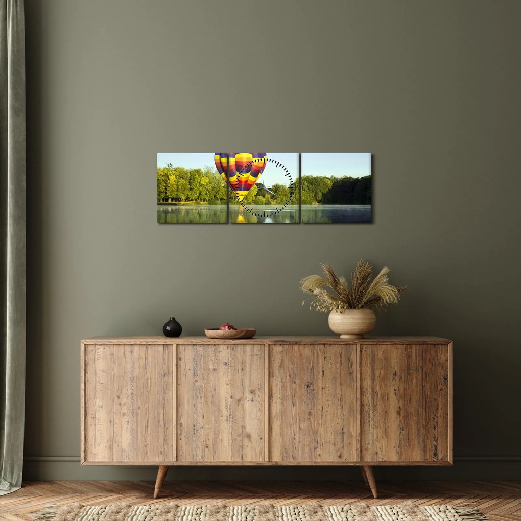 Hőlégballon a tónál képe (órával) (90x30 cm)