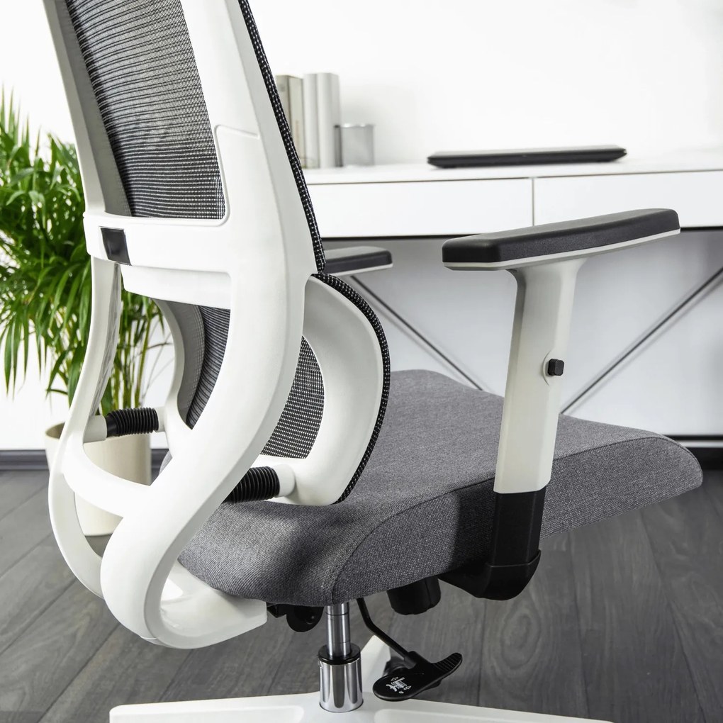 Irodai Forgószék Szürke Színbe. NICKI