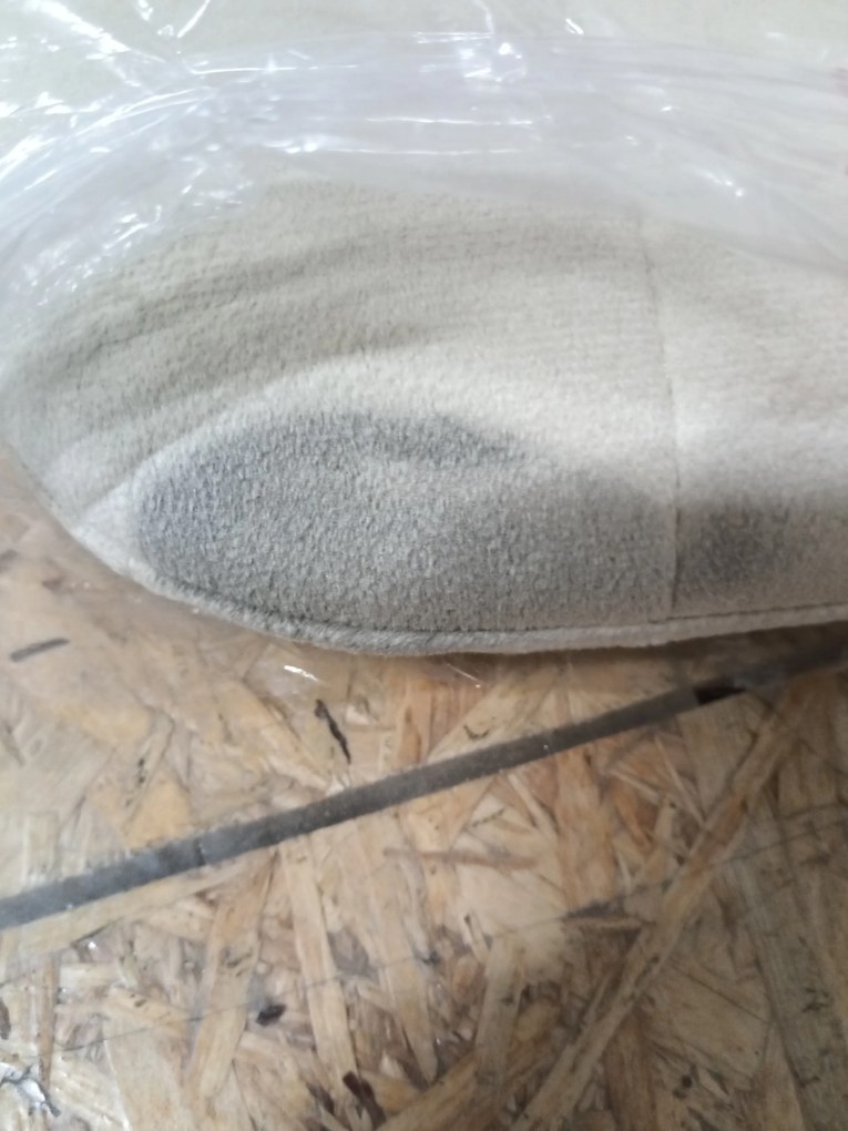 AKCIÓ Krém bársony szék LAVA II. osztály