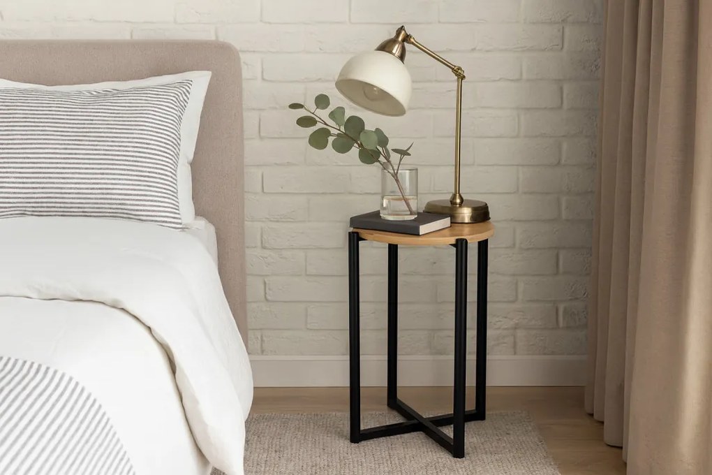 Kerek asztal fém talppal 29 x 42 cm