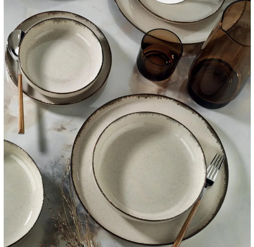 18 részes bézs porcelán étkészlet