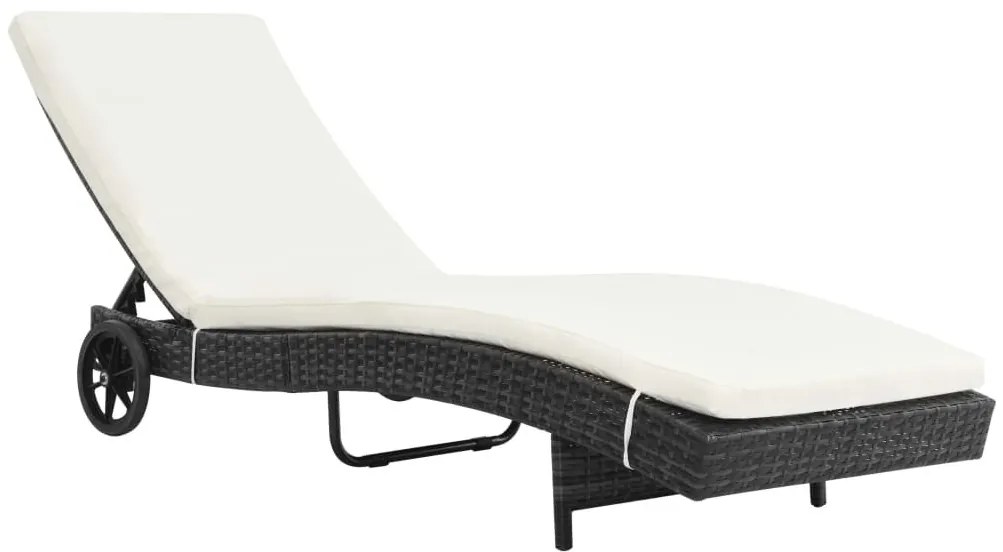 Fekete polyrattan napozóágy párnával és kerekekkel