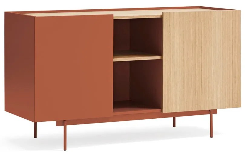 Téglavörös-natúr színű alacsony komód tölgyfa dekorral 130x78 cm Otto – Teulat
