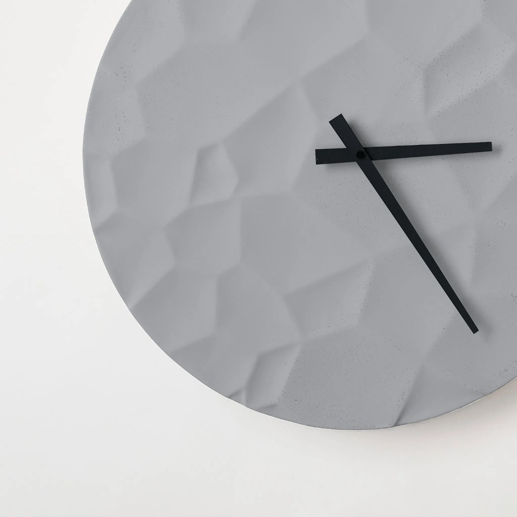 ODLITO Beton falióra Holdkráter – szürke – 50 cm – fekete mutatók