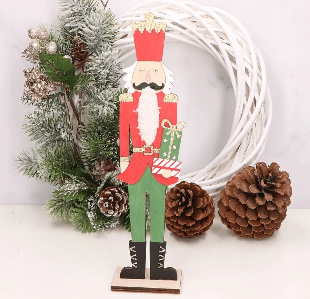 Fából készült diótörő álló 23cm