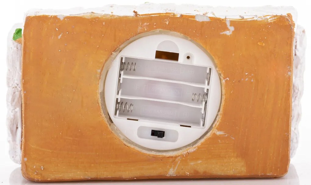 LED-es karácsonyi barna tégla házikó ünnepi fenyőfával havas tetővel asztali dekoráció 23x19x10cm