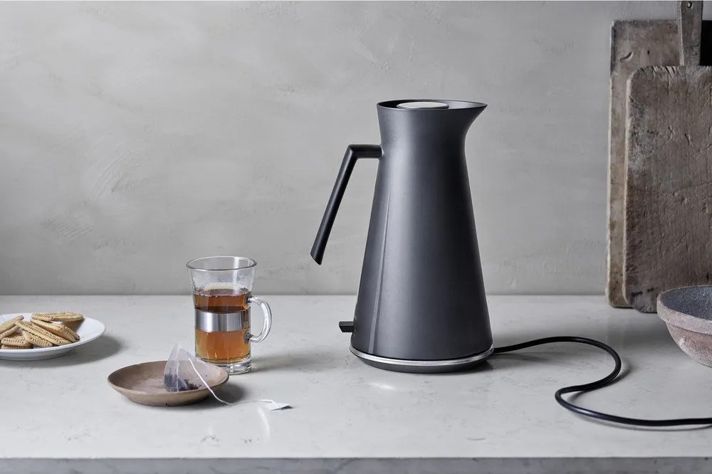 Fekete vízforraló 1,4 l Grand Cru – Rosendahl