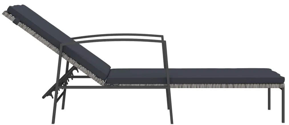 2 db szürke polyrattan napozóágy asztallal