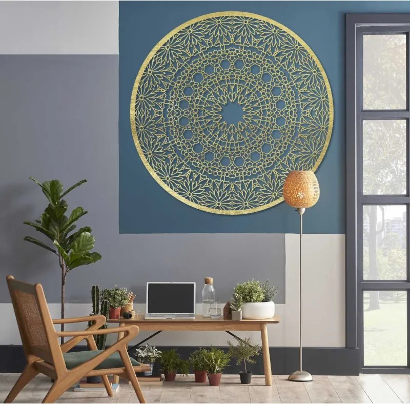 Fából készült mandala a falon | POIET