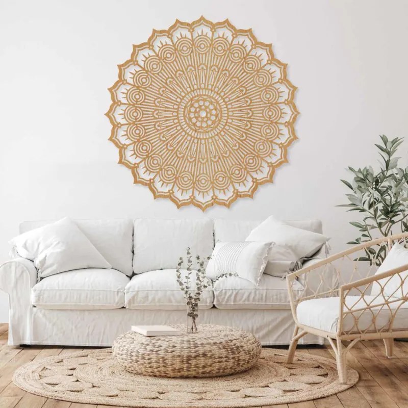 Fából készült mandala a falon | PERKO