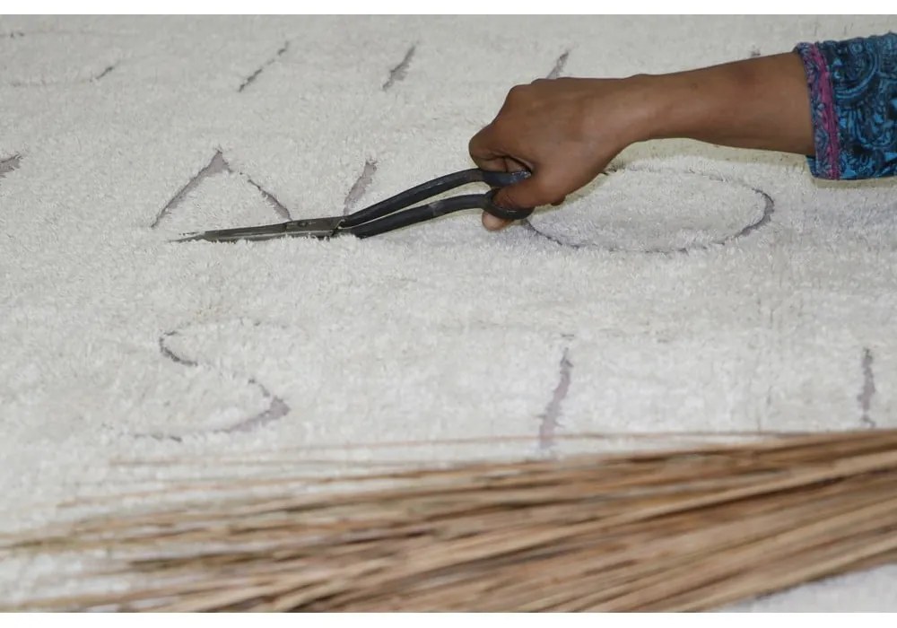 Krémszínű mosható kézi szövésű pamut gyerek szőnyeg 120x160 cm ABC – Lorena Canals