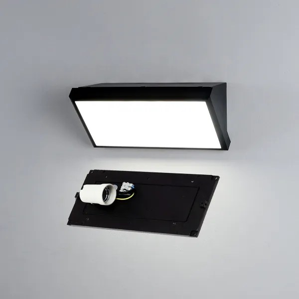 Brilagi-LED Fényerőszabályozható kültéri fali lámpa TRIANGLE 1xE27/6W/230V 2700-6500K IP65 fekete