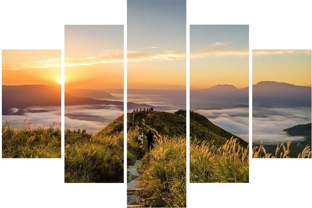 A hegy naplementekor képe (150x105 cm)
