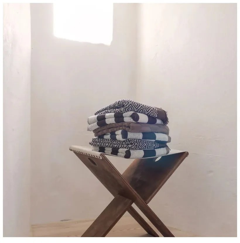 Barna frottír bio pamut törölköző 50x90 cm Retro – Mette Ditmer Denmark