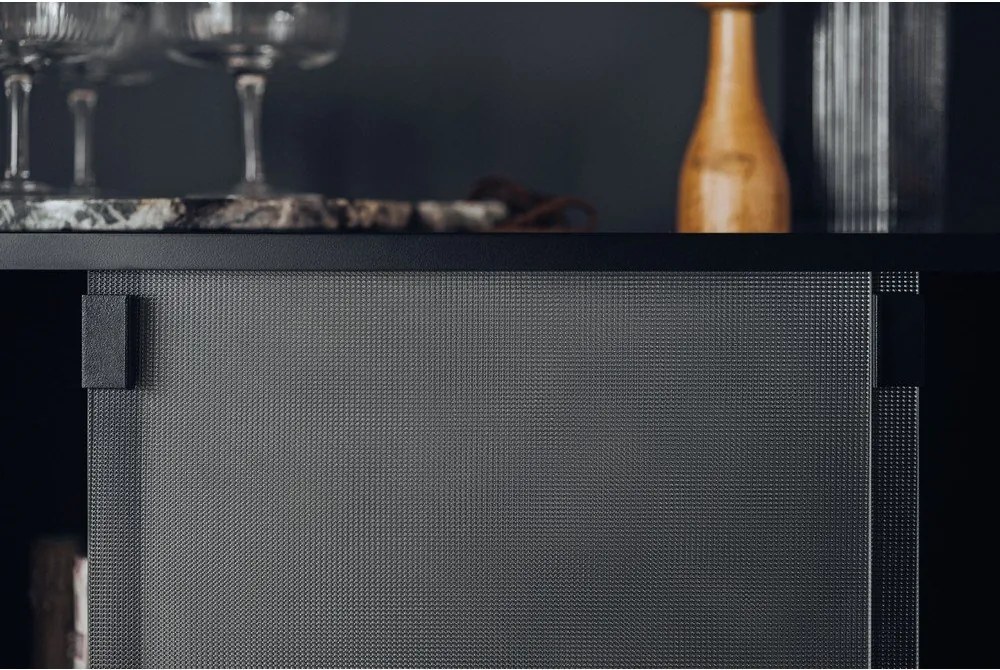 Fekete tálalószekrény tolóajtóval 70x109x40 cm Lekko – noo.ma