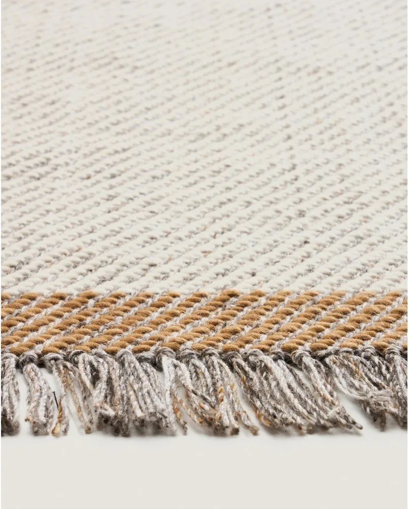 Krémszínű kézi szövésű gyapjú szőnyeg 200x300 cm Brina – Kave Home