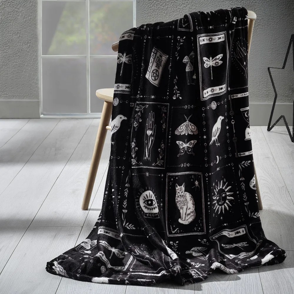 Fekete mikroplüss takaró Halloween mintával 130x170 cm Enchanted Witchcraft – Catherine Lansfield