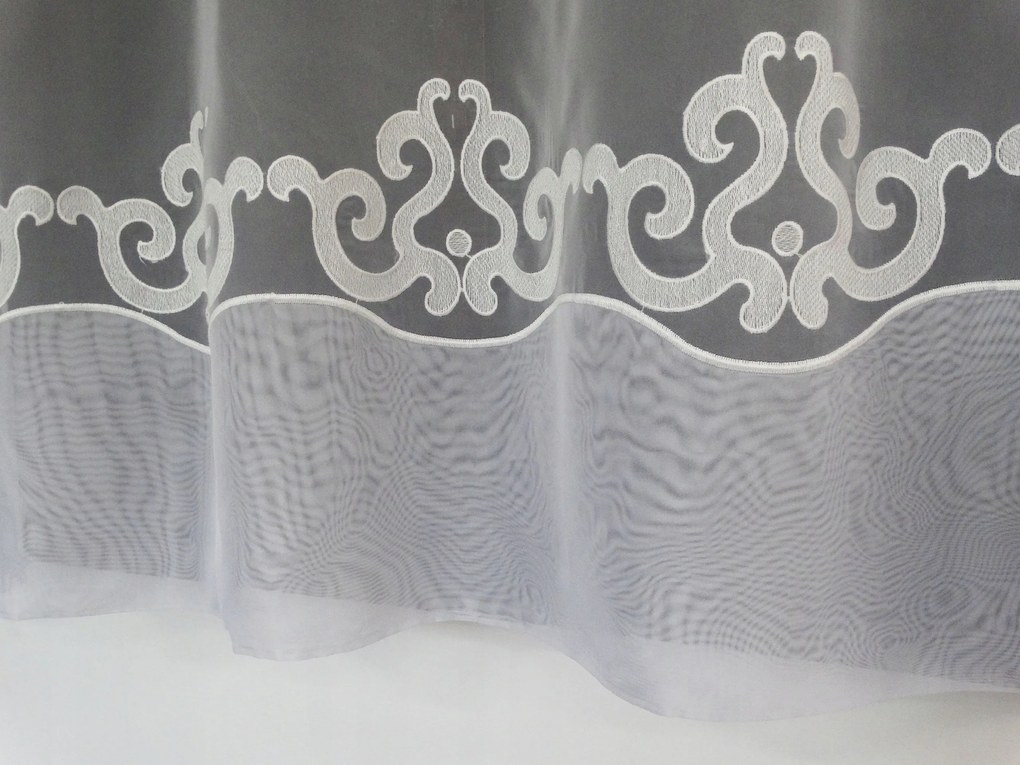 Mg Lila Függöny Fátyol Hímzés fehér 295x250 lengyel