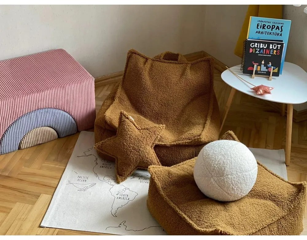 Krémszínű buklé párna gyerek kanapéhoz Ball – Wigiwama