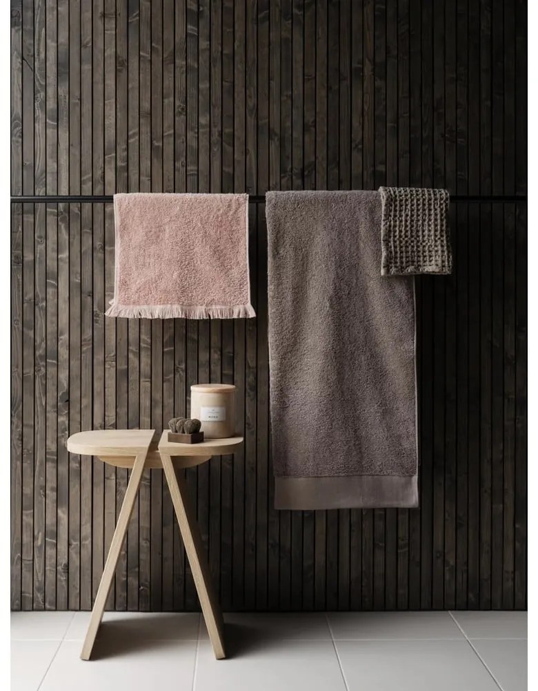 Fekete tölgyfa ülőke Avio – Blomus