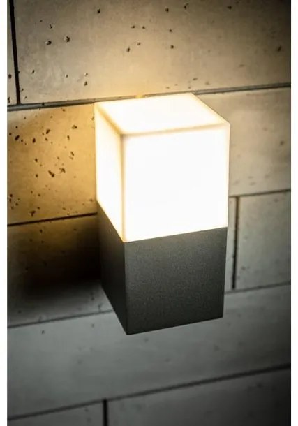 Lámpa Kerti lámpatest LARGO-AU, E27, max.15W, IP44, AC220-240V, 50-60Hz, falra szerelhető, grafit