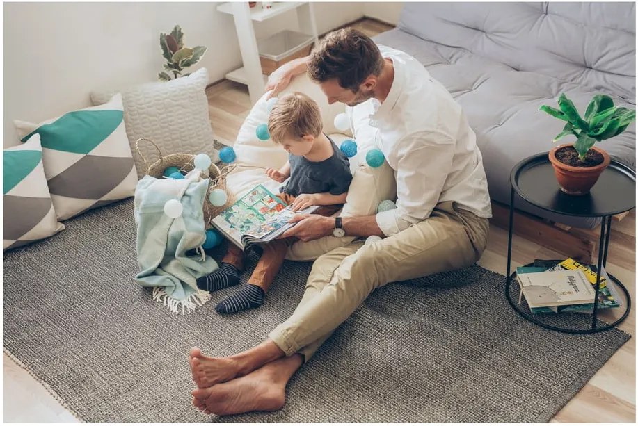 Barna LED fényfüzér, 30 gömbbel - Luuka