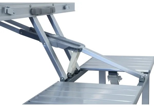 Összecsukható kempingasztal székekkel fehér/króm