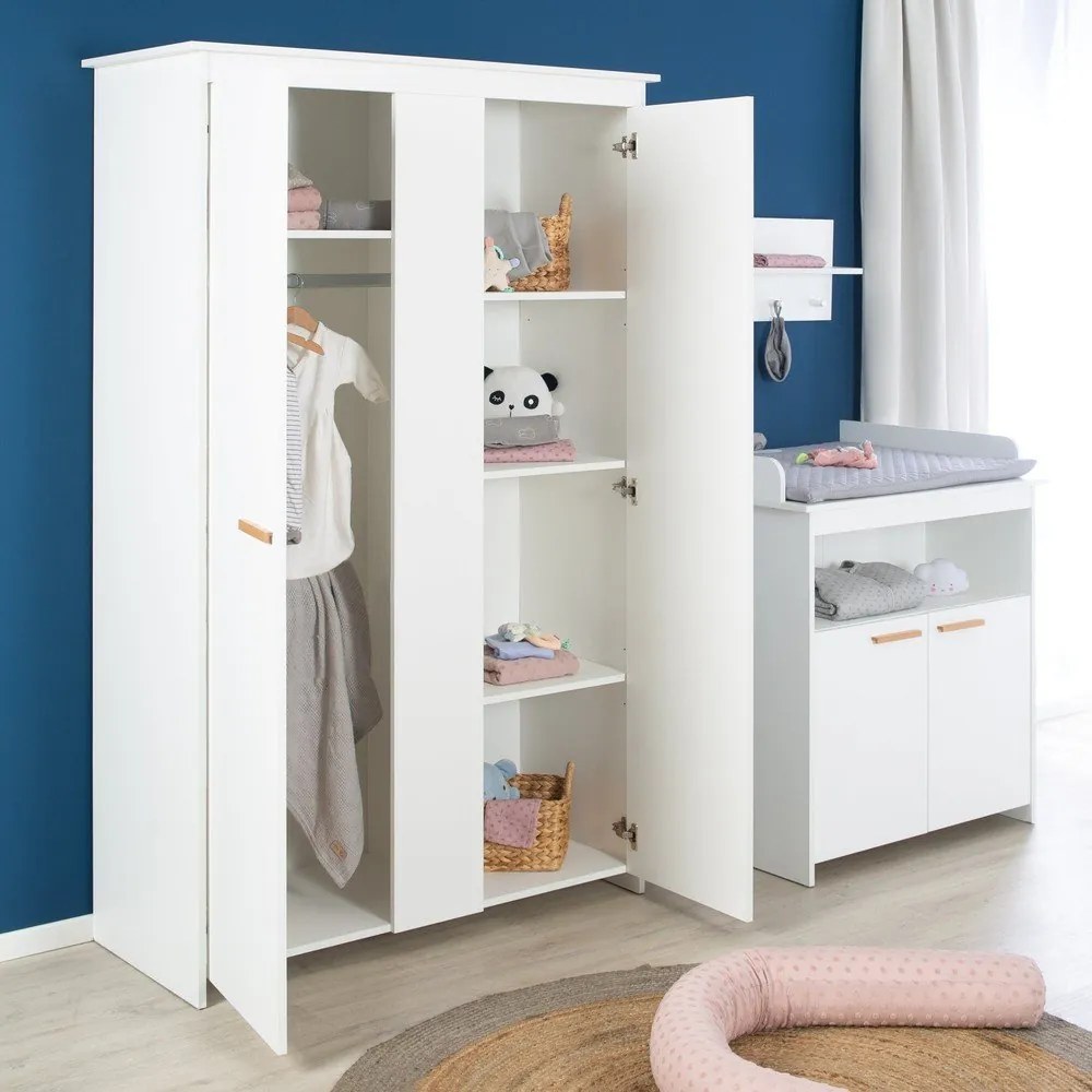 Fehér gyerek ruhásszekrény 119x190x52 cm Anton – Roba