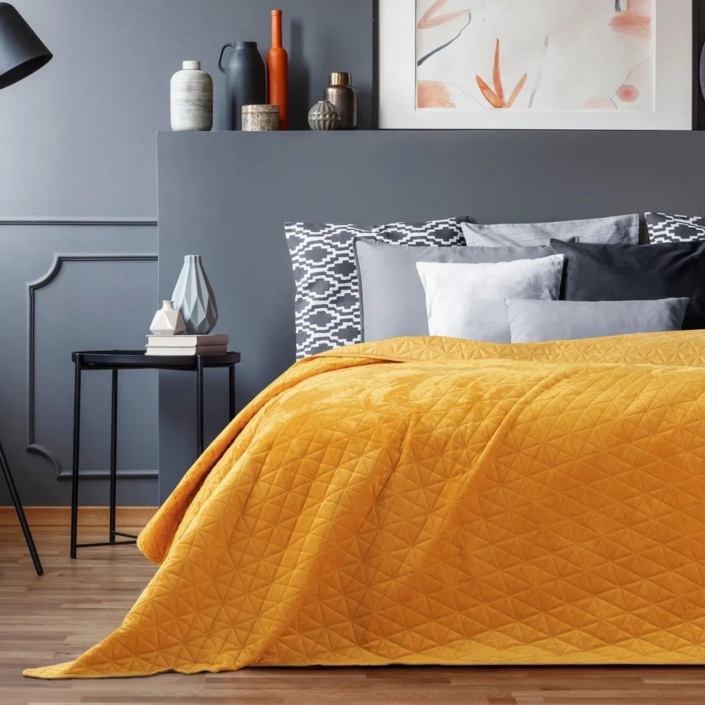 Sárga bársony steppelt ágytakaró 220x240 cm Laila – Restilo