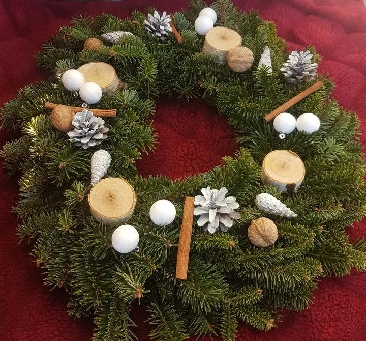 Karácsonyi koszorú, karácsony, asztalra, gyertyatartó