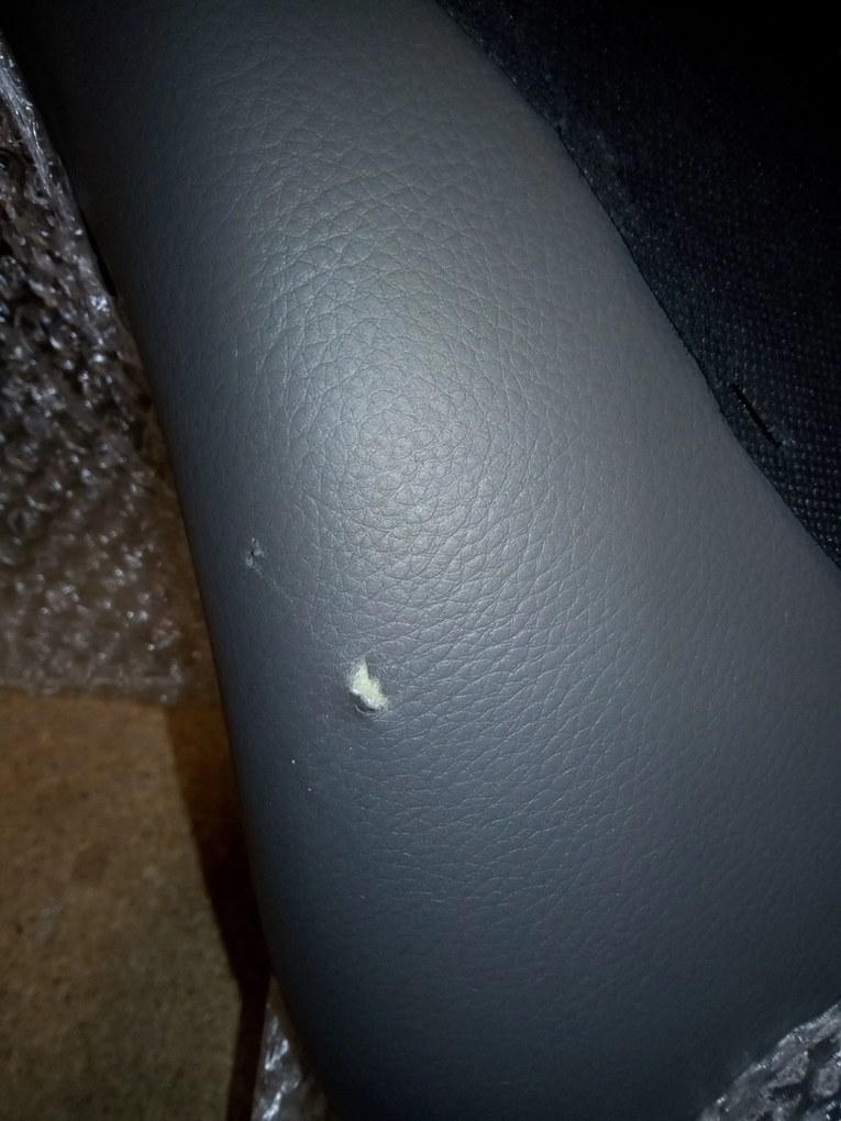 AKCIÓ Szürke AVOLA irodai szék ökobőrből II. osztály