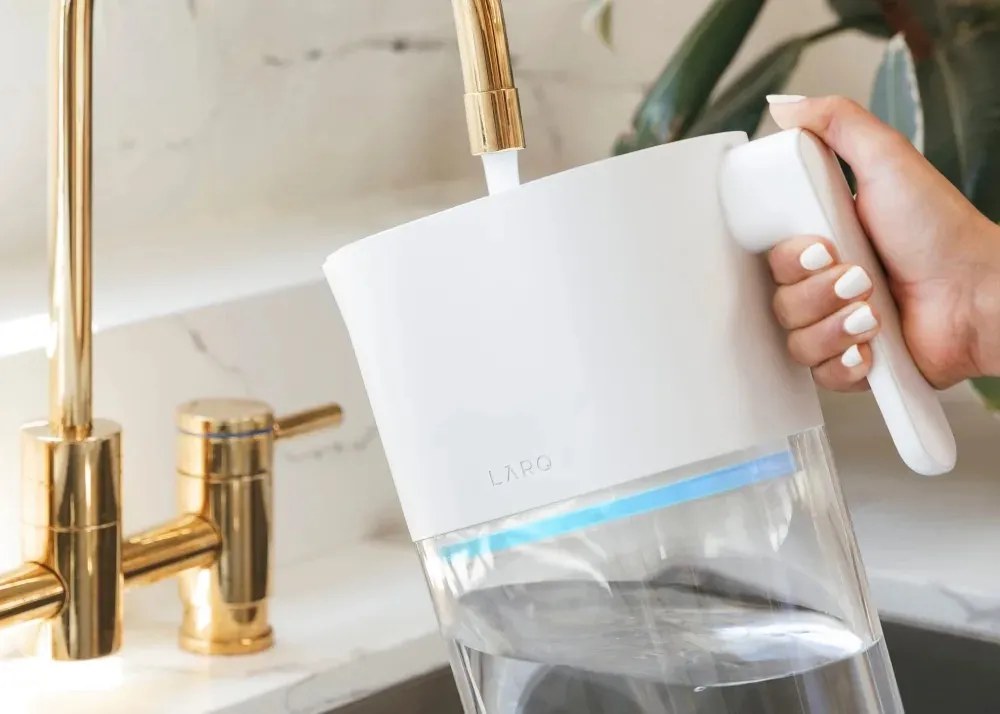Kancsó PureVis White (fejlett szűrő) 1,9 l - LARQ