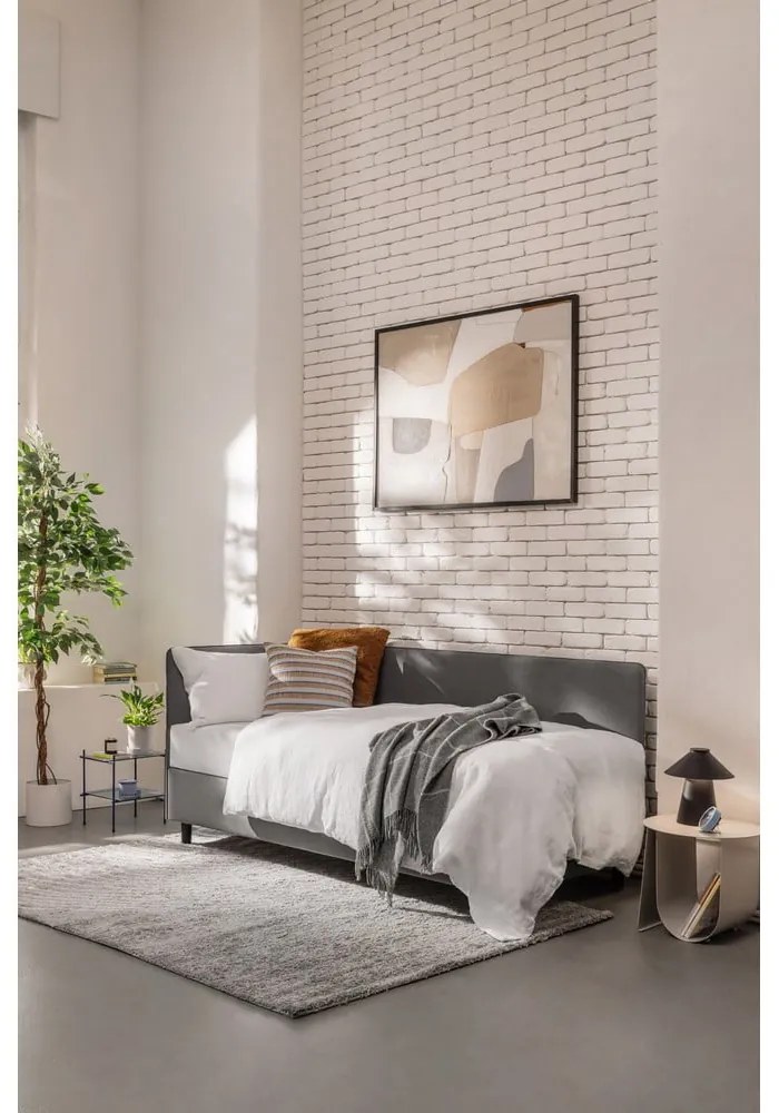 Szürke kárpitozott ágyneműtartós egyszemélyes ágy matraccal 90x200 cm Avela – Bonami Selection