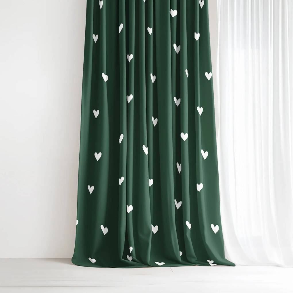 Goldea pamut drapéria - szívecskék, sötétzöld alapon 200x150 cm