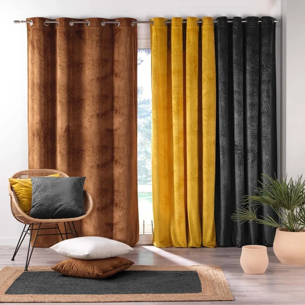 Barna bársony függöny 140x240 cm Analia – douceur d'intérieur