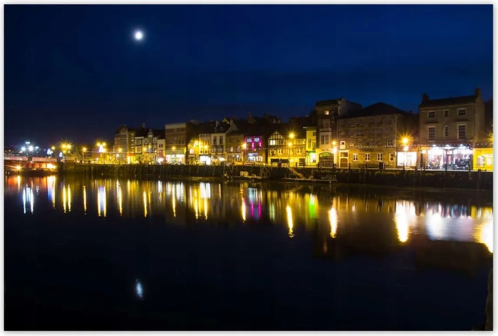 Poszterek 120x80 Hold a vízben