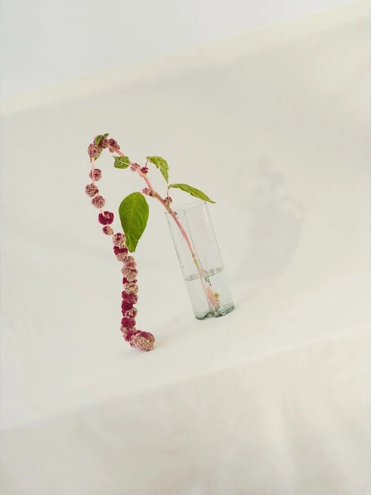 Üveg kézzel készített váza (magasság 24 cm) Tubu – noo.ma