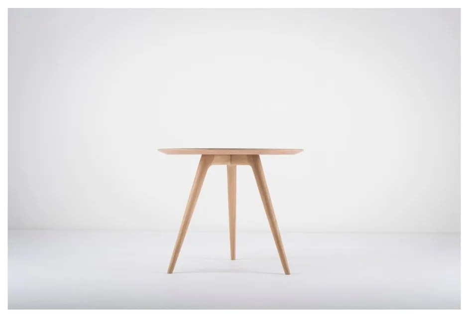 Arp tölgyfa tárolóasztal fekete asztallappal, ⌀ 45 cm - Gazzda